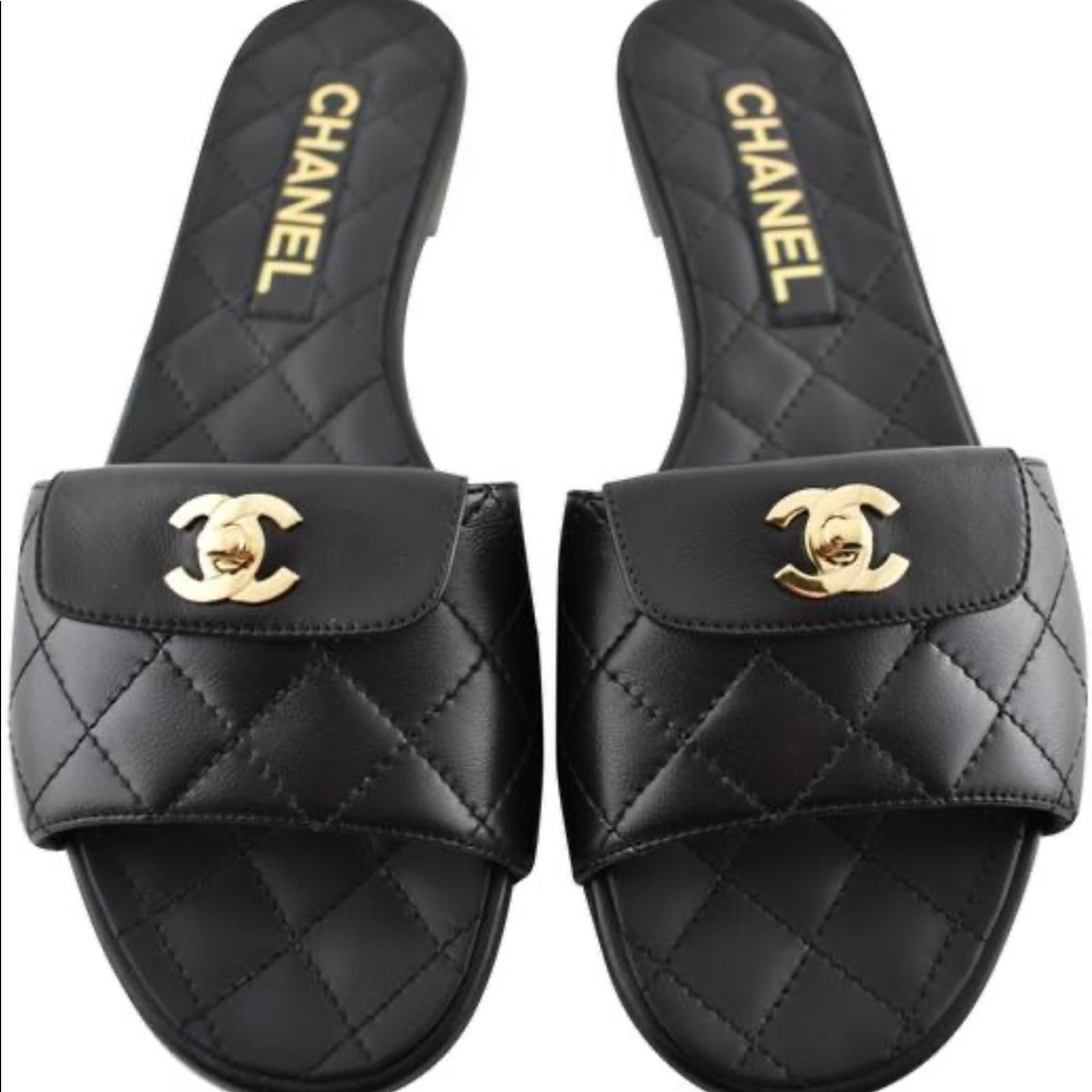 Chanel turn lock slipper